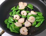 スナップえんどうと海老の和風マヨ炒め作り方5写真