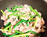 豚肉とニンニクの芽の炒め煮☆作り方3写真