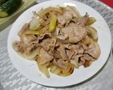 豚バラスライスと玉ねぎのほんだし炒め作り方3写真