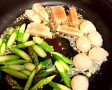 簡単！海鮮とアスパラのクリームパスタ作り方3写真