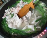 豚ニラ鍋、生卵ポン酢で。作り方4写真