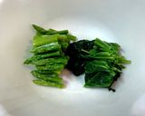 アスパラとほうれん草の胡麻味噌和え作り方1写真