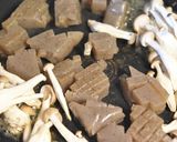 こんにゃくときのこのガーリックバター醤油作り方3写真