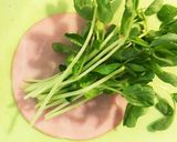 お弁当に＊簡単＊豆苗のハム海苔巻き作り方1写真