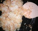鮭フレーク&あげ玉入りおむすび(旨い)作り方1写真