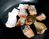 鮭と山芋のバター醤油炒め作り方4写真