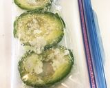 揉むだけ！絶品漬物 アボカドの三五八漬け作り方3写真