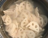 れんこんとベーコンのペペロンチーノ炒め作り方1写真