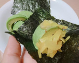 速攻簡単☆アボカドとたくあんの海苔巻作り方2写真