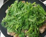 さばと春菊の甘酢炒め和え作り方3写真