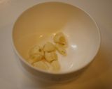 週末家飲み、にんにくアンチョビ作り方1写真