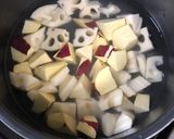 さつまいもとれんこんのこっくり煮作り方1写真