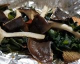 ハタケシメジのホイル焼き・秋鮭、わかめ作り方6写真