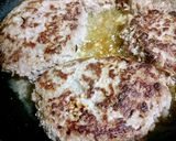 懐かしの味♡母の煮込みハンバーグ作り方4写真