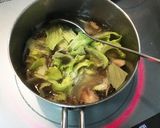 レタス・舞茸・鯖水煮缶のコンソメスープ作り方7写真