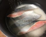 炊飯器でサーモンライス。作り方1写真