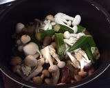 さば味噌煮缶ときのこde和風シチュー♪作り方4写真