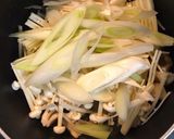 旨味たっぷりとろとろ舞茸のスープ作り方2写真
