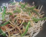 牛切落とし肉と野菜のオイスターソース炒め作り方4写真