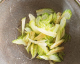 美味しいセロリのごま和え(常備菜用)作り方2写真