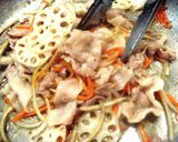 豚バラ肉と４種根野菜の炒め焼き作り方3写真