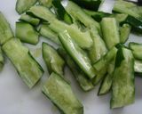 野菜deおつまみ♪きゅうりにんにく塩炒め作り方1写真