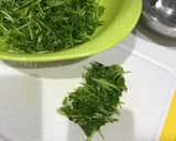 隠し味入り！豆苗の明太子マヨサラダ♡作り方1写真