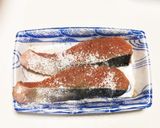 焼き鮭のチーマヨソースがけ作り方1写真