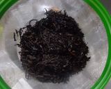 ご飯が進む♪カリカリ梅とひじきのふりかけ作り方2写真