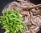 アケビの皮と多種野菜の油炒め味噌煮・激旨作り方6写真