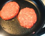 お肉感満載☆煮込み風デミハンバーグ作り方4写真