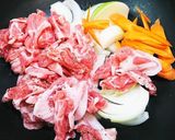 焼き肉のたれ簡単豚コマと残り野菜の炒め物作り方1写真