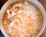 材料いれて煮るだけ♡もやしウマ味噌スープ作り方2写真