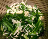 簡単♪にらとえのきの胡麻和え＋海苔☆作り方2写真