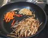 高血圧予防に☆生姜＋☆減塩きんぴらゴボウ作り方1写真