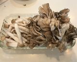 キノコと油揚げの甘辛炒め＊作り方1写真