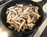 キノコと油揚げの甘辛炒め＊作り方2写真
