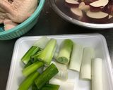 鶏とさつまいもの蜂蜜煮作り方1写真