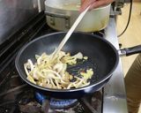 栄養満点！茸とサバのペペロンチーノ作り方4写真
