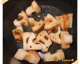 きのこと蓮根の昆布茶柚子胡椒バター炒め作り方1写真