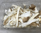 作り置き♡キノコと牛肉生姜しぐれ煮作り方1写真