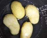 丸ごとじゃがいもと鳥の甘辛煮物作り方2写真