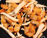 根菜、キノコ、豚ロースの秋の甘酢炒め♡♡作り方8写真