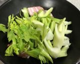 ☆セロリとベーコンのオイスター炒め☆作り方1写真