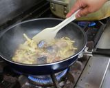 栄養満点！茸とサバのペペロンチーノ作り方5写真