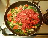 牛肉ピリ辛炒めパクチー添え　フライパンで作り方5写真