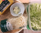 えのきとキャベツのガリバタ炒め作り方1写真