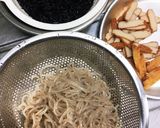 生ひじきと糸こんにゃくの煮物作り方1写真