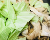 鶏肉＆きのこと納豆のオイスターソース炒め作り方3写真