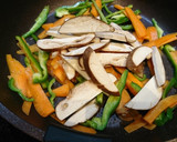 蒟蒻と彩り野菜の炒め物作り方4写真